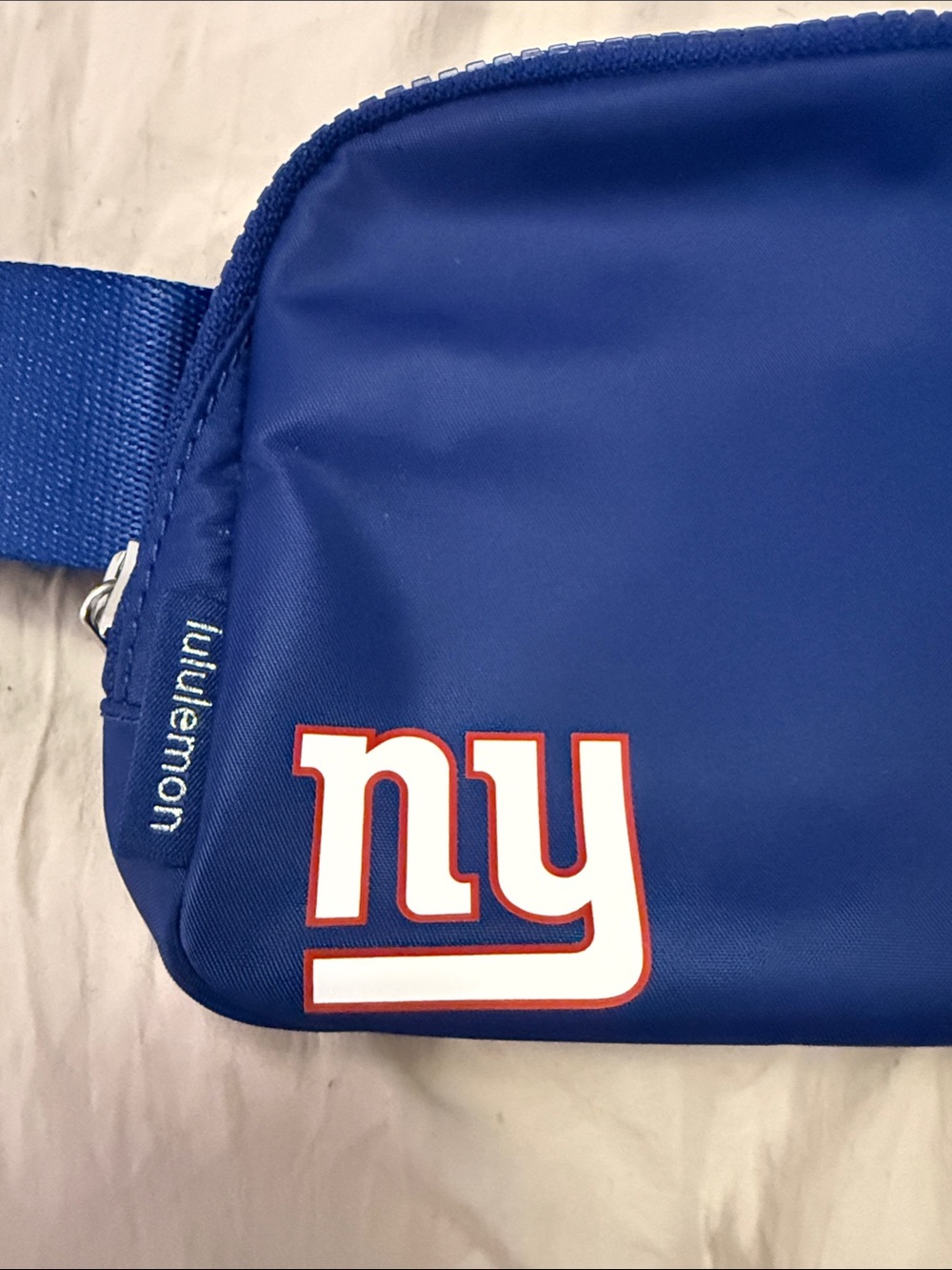 lululemon athletica Navy Blue NY Giants belt bag. Brand new with tags - Picture 4 of 6